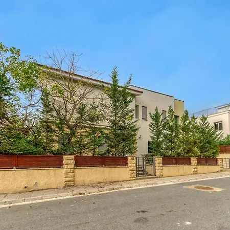 3-bedroom Luxury By The Coralli C10 לימסול