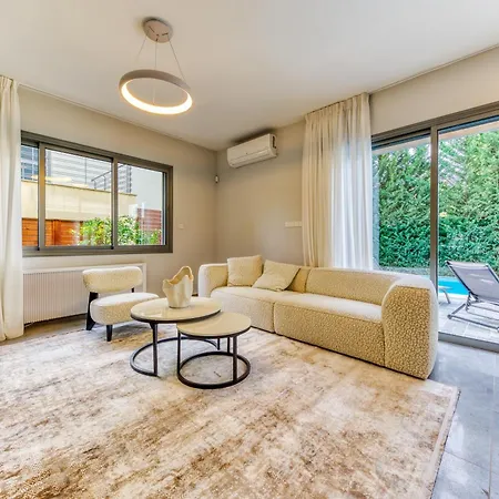 Villa 3-bedroom Luxury By The Coralli C10